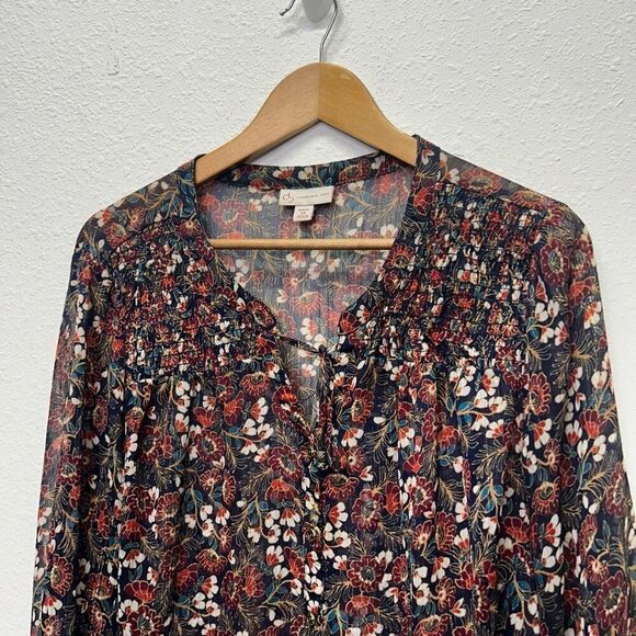 Dress Barn Women's Shimmer Floral Button Up Multicolor Long Sleeve Top 2X - Picture 2 of 15
